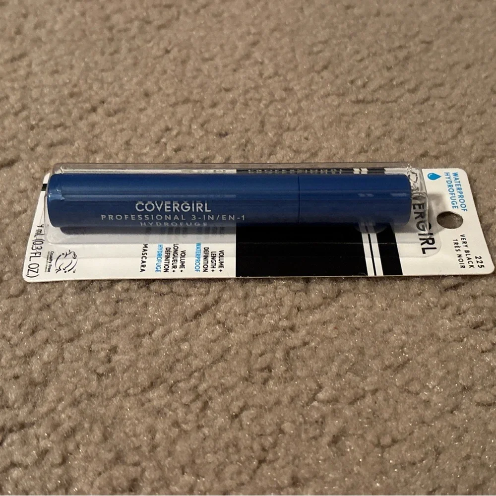 New COVERGIRL Professional 3-in-1 Waterproof Mascara, Very Black 225-0.3 Fl Oz